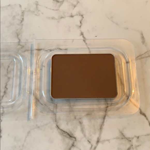 Nars Cosmetics reveals multi-purpose Soft Velvet Pressed  NARS Valley Soft Velvet Pressed Powder Pan